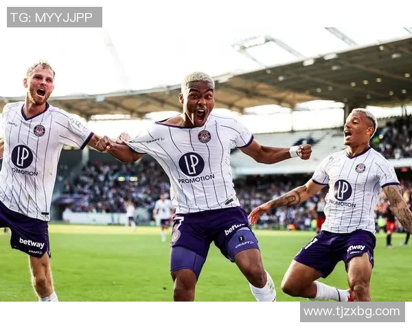 法甲焦点战图卢兹主场迎战波尔多两队争夺关键三分